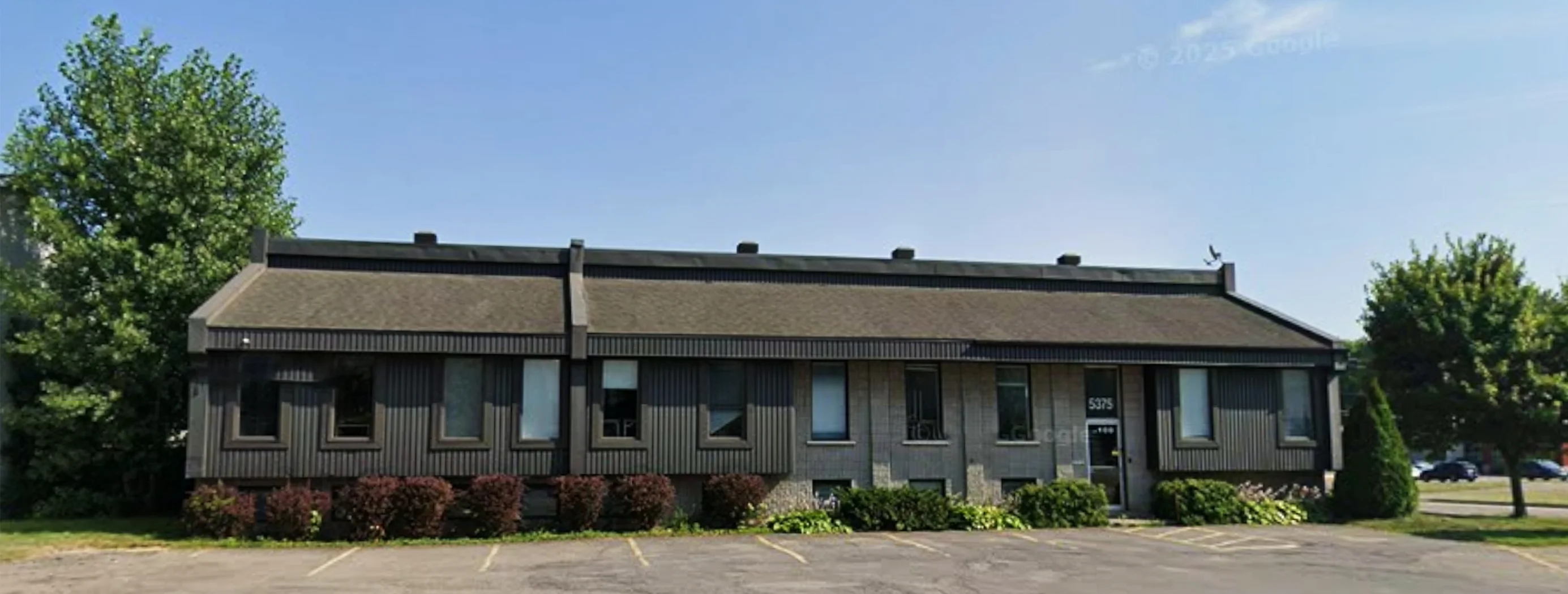 Exterior view of Centre Culturel Islamique De La Mauricie Trois-Rivieres building